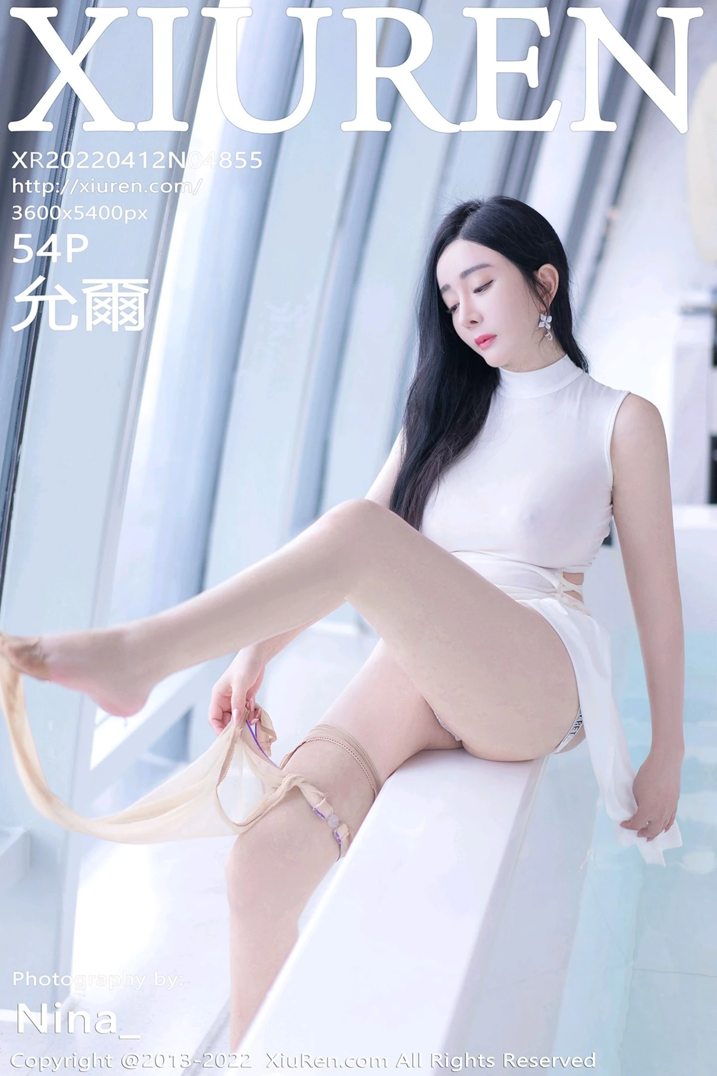 [XiuRen秀人网]VOL.4855 模特允爾性感白色收身连衣裙配原色丝袜秀丰满身材撩人诱惑写真54P-秀人网官方网站